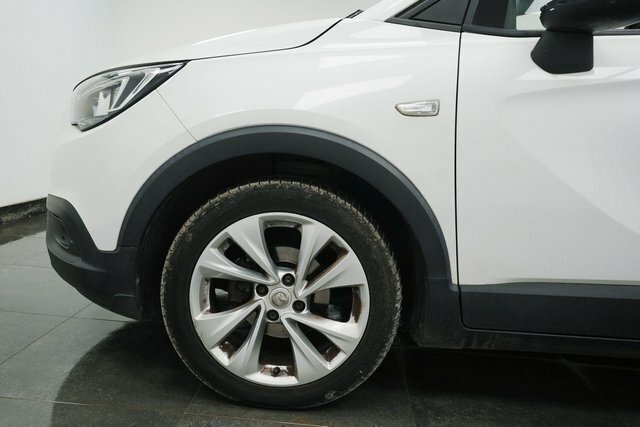 Vauxhall Crossland X 1.2 Se Euro 6 DC19KMG White #5