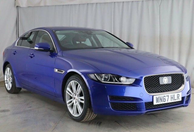Jaguar XE 2.0I Portfolio Euro 6 S S Blue