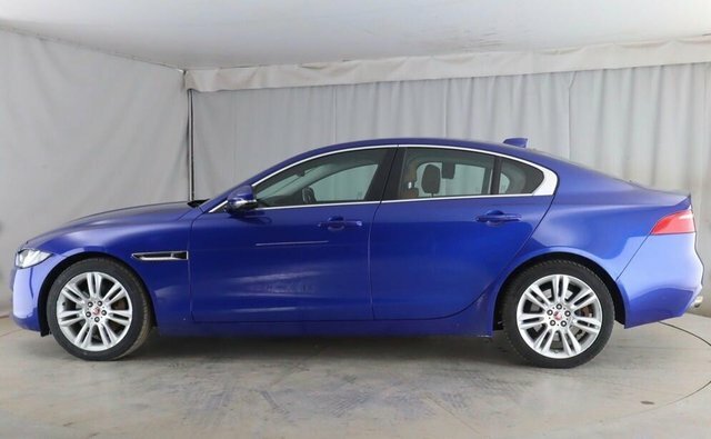 Jaguar XE 2.0I Portfolio Euro 6 S S WN67HLR Blue #2