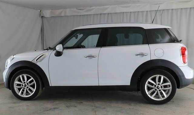 Mini Countryman 1.6 Cooper D Euro 5 S S YE13HBP White #2