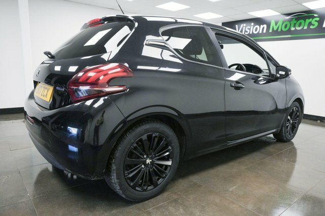 Peugeot 208 1.2 Puretech Black Edition Euro 6 EK17ZCX Black #3