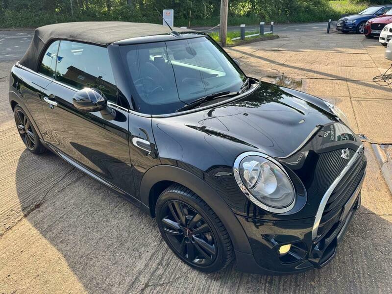 Mini Convertible 1.5 Cooper Euro 6 Ss AY67YZM Black #4
