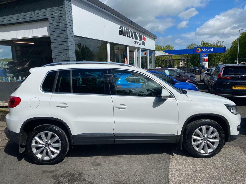 Volkswagen Tiguan 2.0 Tdi Bluemotion Tech Match Dsg 4Wd Euro 5 S S XJZ2355 White #2