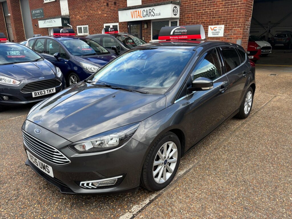 Ford Focus 1.6 Titanium Powershift Euro 6 Grey