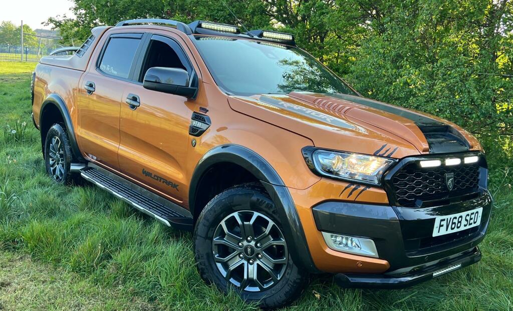 Ford Ranger 3.2 Tdci Wildtrak Pickup Double Cab Aut Orange