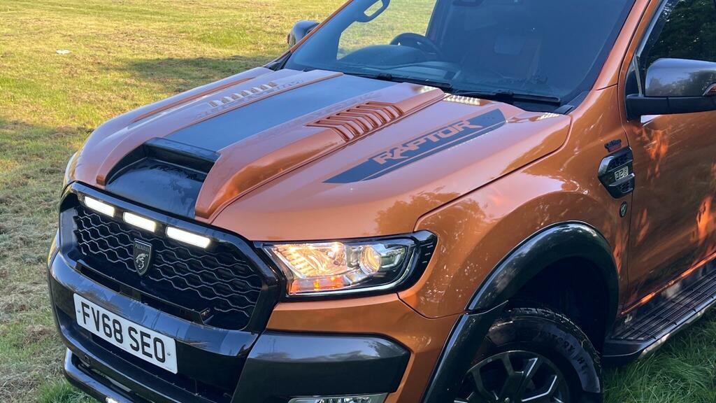 Ford Ranger 3.2 Tdci Wildtrak Pickup Double Cab Aut FV68SEO Orange #4