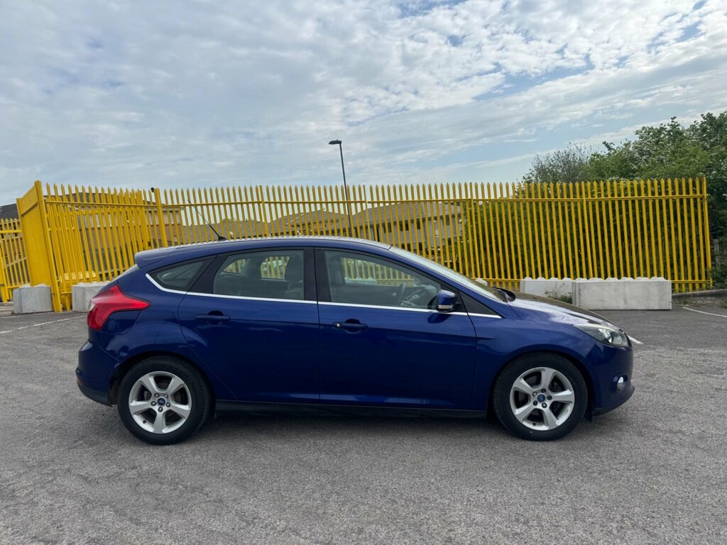 Ford Focus 1.6 Tdci Zetec Navigator Euro 5 Ss MA14HYX Blue #5