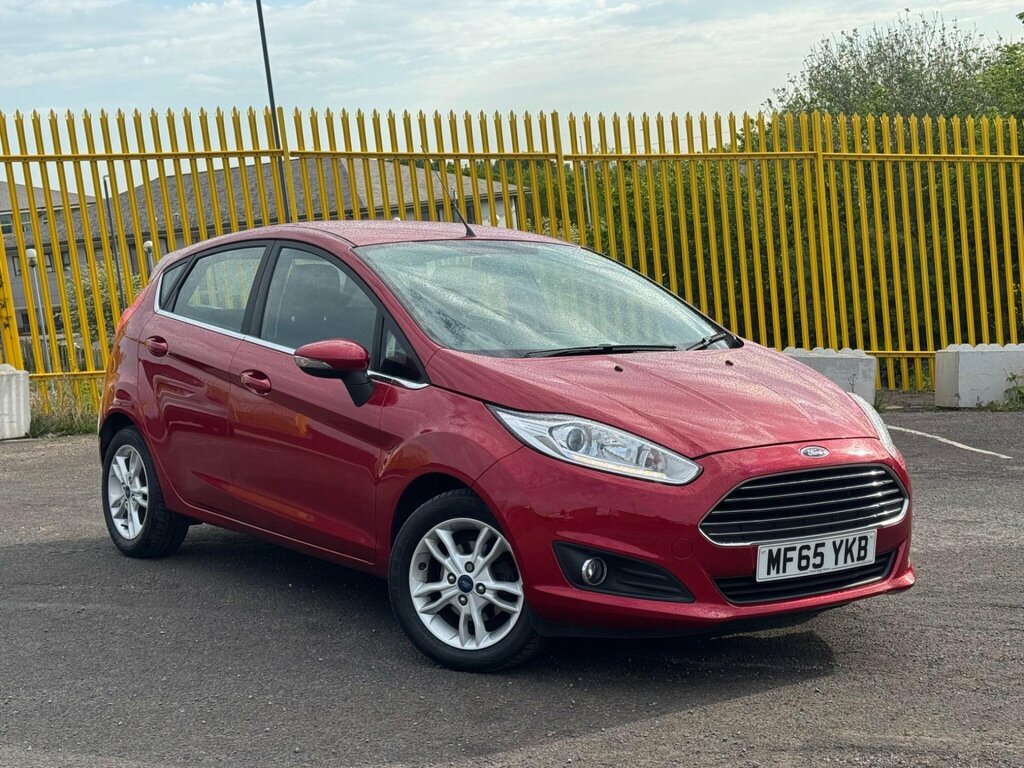 Ford Fiesta 1.0T Ecoboost Zetec Euro 6 Ss MF65YKB Red