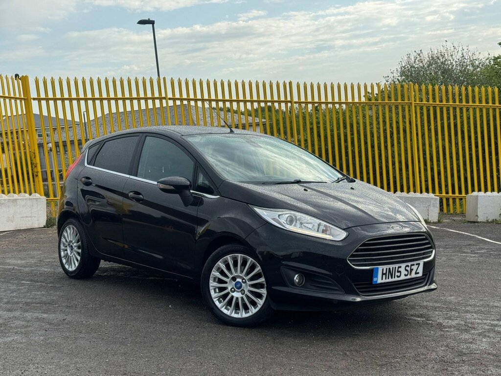 Ford Fiesta 1.0T Ecoboost Titanium Euro 5 Ss HN15SFZ Black