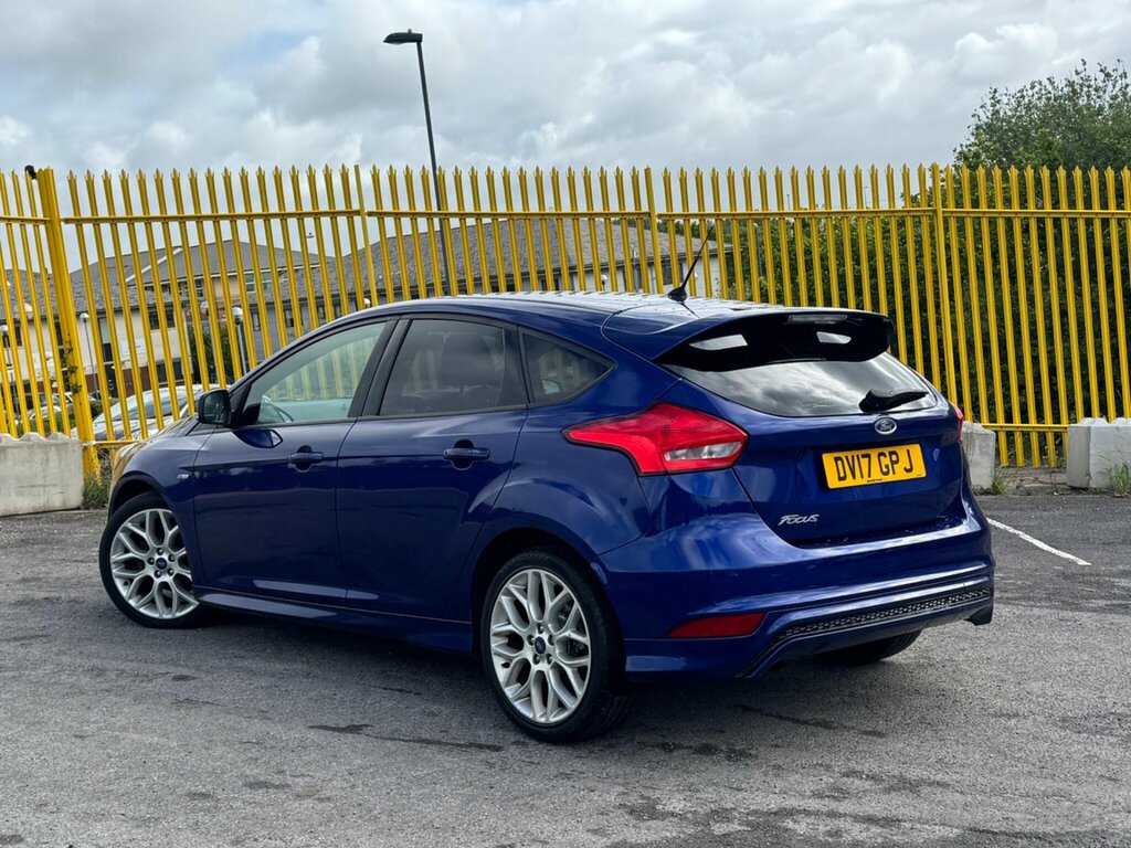 Ford Focus 1.5 Tdci St-line Euro 6 Ss DV17GPJ Blue #2
