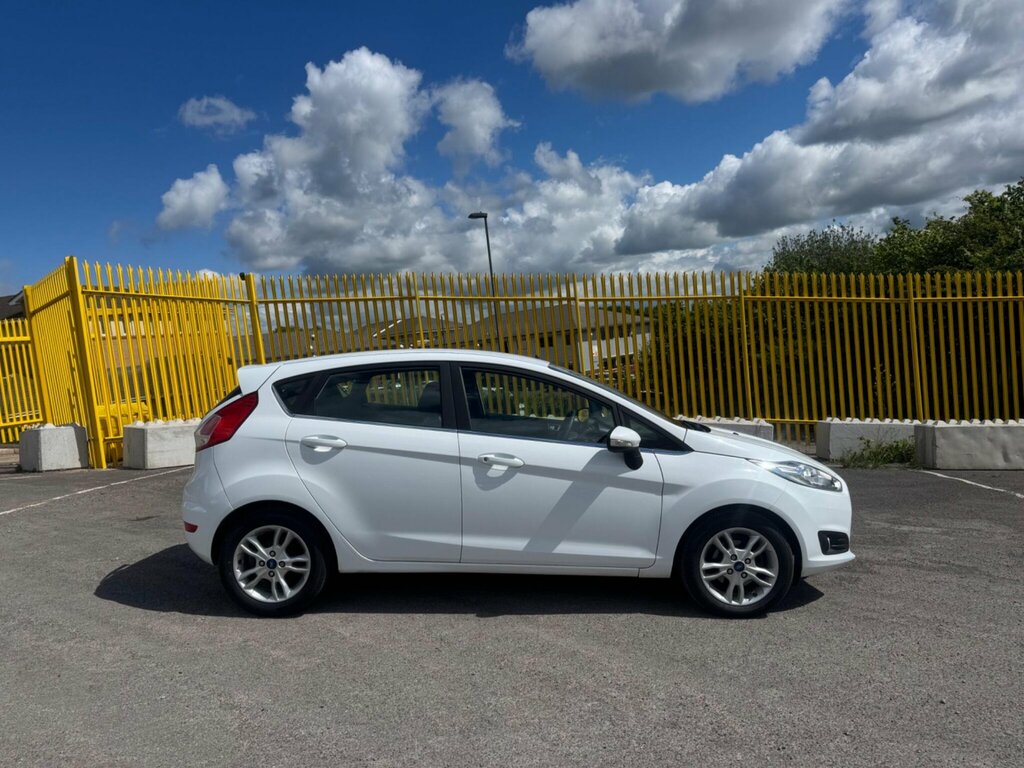 Ford Fiesta 1.0T Ecoboost Zetec Euro 6 Ss OW16YJO White #4