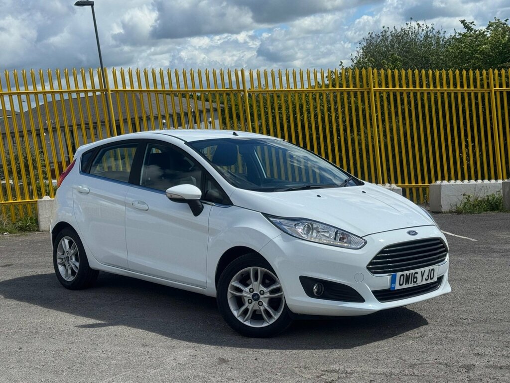 Ford Fiesta 1.0T Ecoboost Zetec Euro 6 Ss White