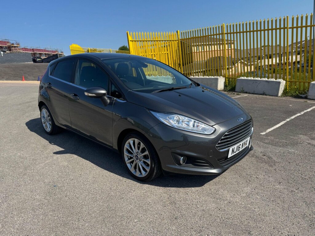 Ford Fiesta 1.0T Ecoboost Titanium X Euro 6 Ss NJ16NYX Grey #4