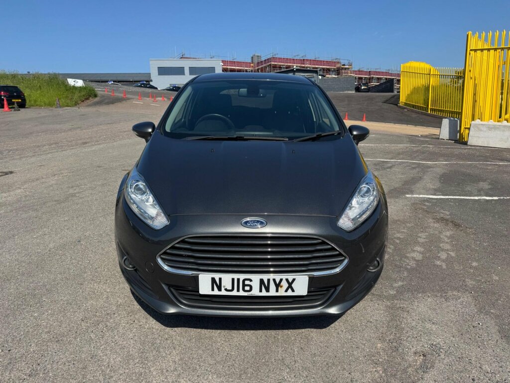 Ford Fiesta 1.0T Ecoboost Titanium X Euro 6 Ss NJ16NYX Grey #3