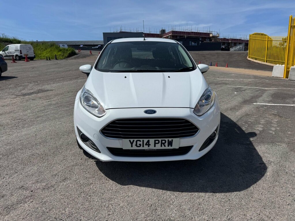 Ford Fiesta 1.0T Ecoboost Zetec Euro 5 Ss YG14PRW White #3