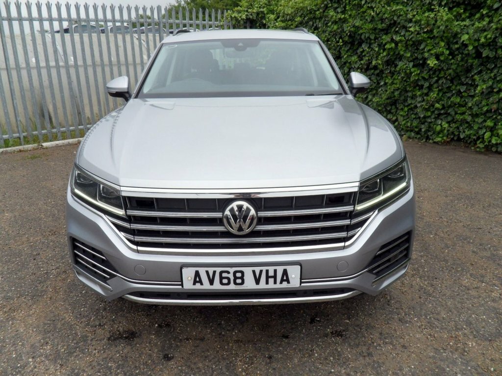 Volkswagen Touareg 3.0 Tdi V6 Sel Suv Tiptronic 4Motion Eu AV68VHA Silver #2