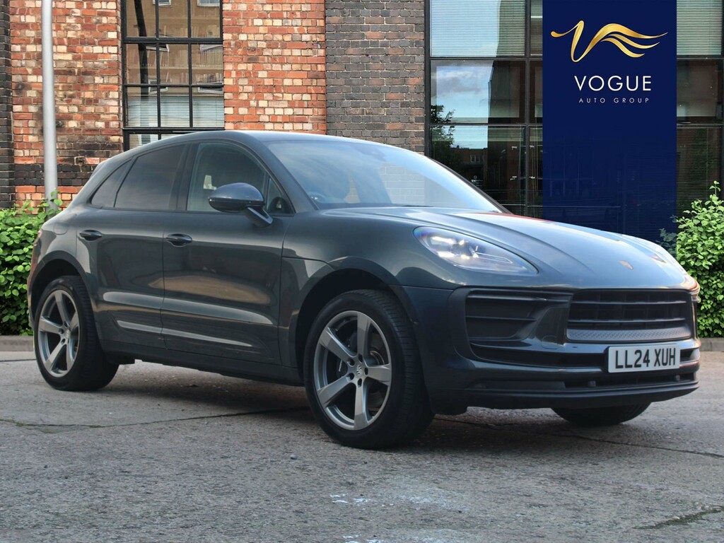 Porsche Macan Semi-auto 4Wd Grey