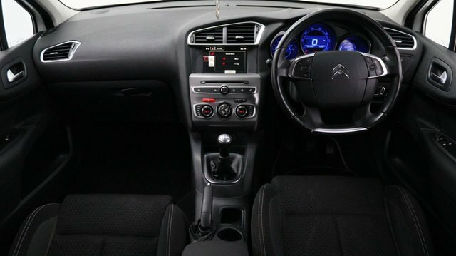 Citroen C4 1.6 Bluehdi Feel Hatchback Euro KP15OXG White #2