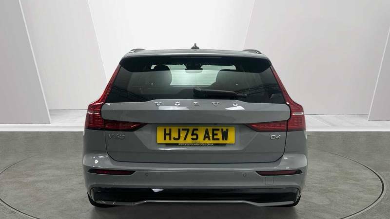 Volvo V60 B4 Mild Hybrid Plus Dark - 2025 75 HJ75AEW Grey #6
