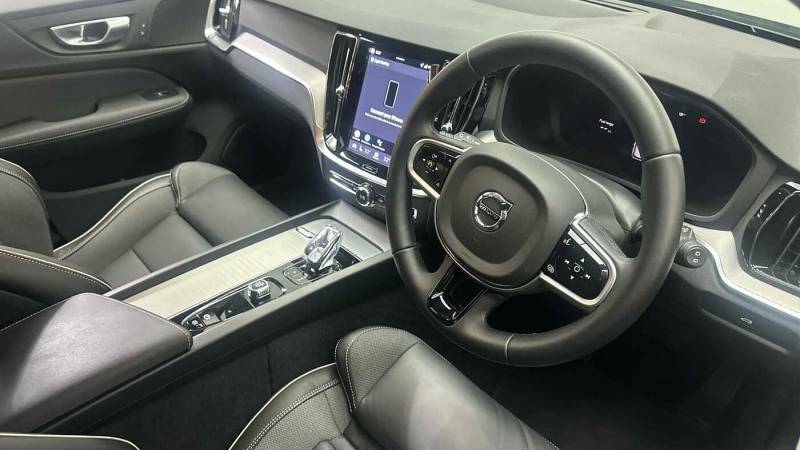 Volvo V60 B4 Mild Hybrid Plus Dark - 2025 75 HJ75AEW Grey #3