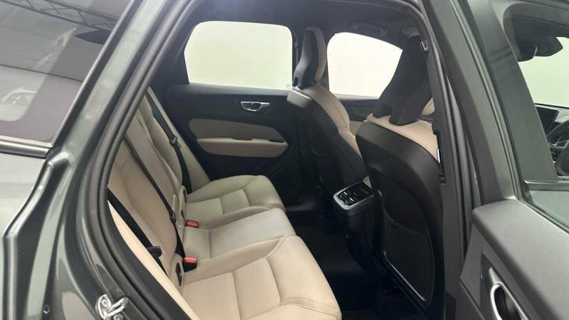 Volvo XC60 B5 Awd Mild Hybrid Plus Dark - 2025 75 HJ75ZDA #6