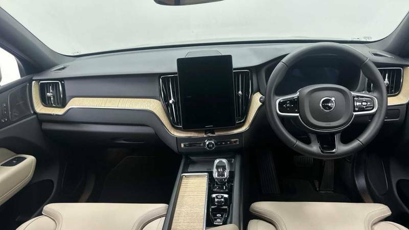 Volvo XC60 B5 Awd Mild Hybrid Plus Dark - 2025 75 HJ75ZDA #5