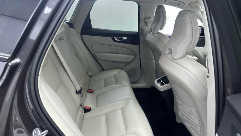 Volvo XC60 B5 Awd Mild Hybrid Plus Dark - 2023 73 LY73HDC Grey #6