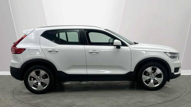 Volvo XC40 T3 Momentum - 2021 21 FT21KWB White #3