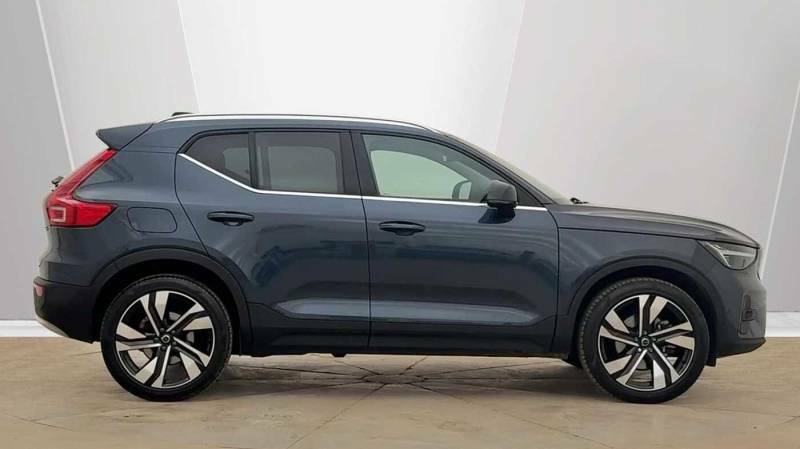 Volvo XC40 B3 Mild Hybrid Ultra Bright - 2025 25 RF25EXK Blue #2