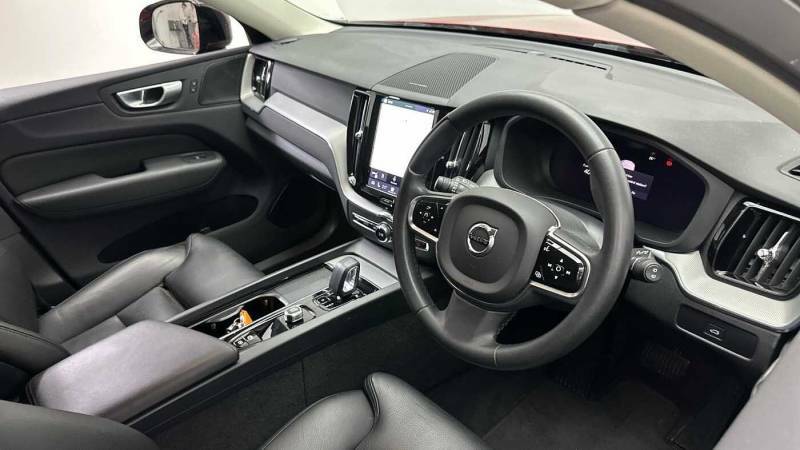 Volvo XC60 B4 Mild Hybrid Plus Dark - 2023 23 HD23SBU Red #4