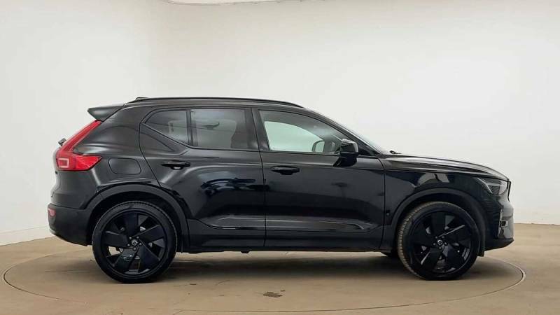 Volvo XC40 B4 Mild Hybrid Black Edition Ultra - 2025 RA25FWV Black #2