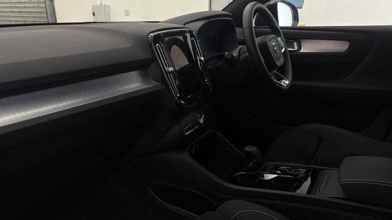 Volvo XC40 B4 Mild Hybrid Black Edition Ultra - 2025 RA25FWV Black #6