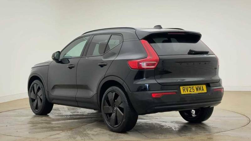 Volvo XC40 B3 Mild Hybrid Black Edition Ultra - 2025 RV25WMA Black #3
