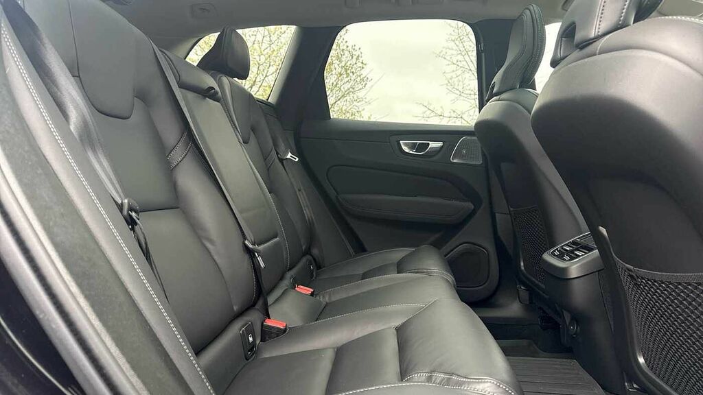 Volvo XC60 Ultra, B5 Awd Mild Hybrid, Dark DL25ZPE Black #6