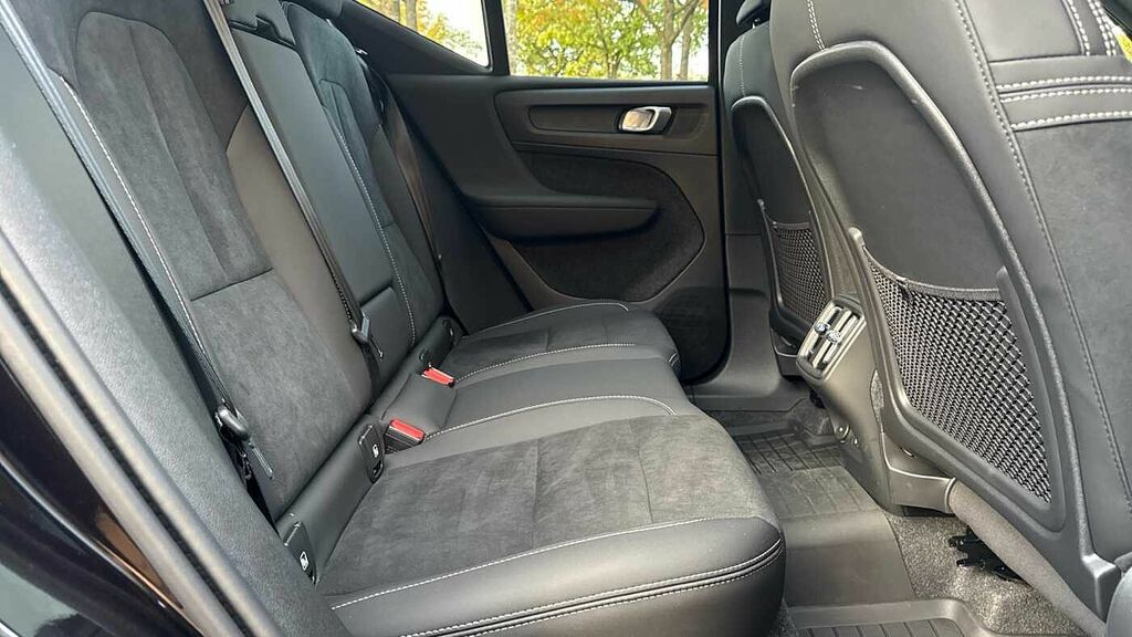 Volvo XC40 Black Edition Ultra, B3 Mild Hybrid, DV75CVO Black #6