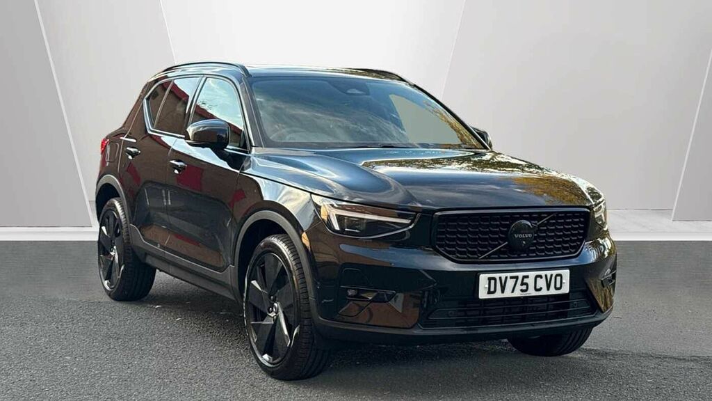 Volvo XC40 Black Edition Ultra, B3 Mild Hybrid, Black