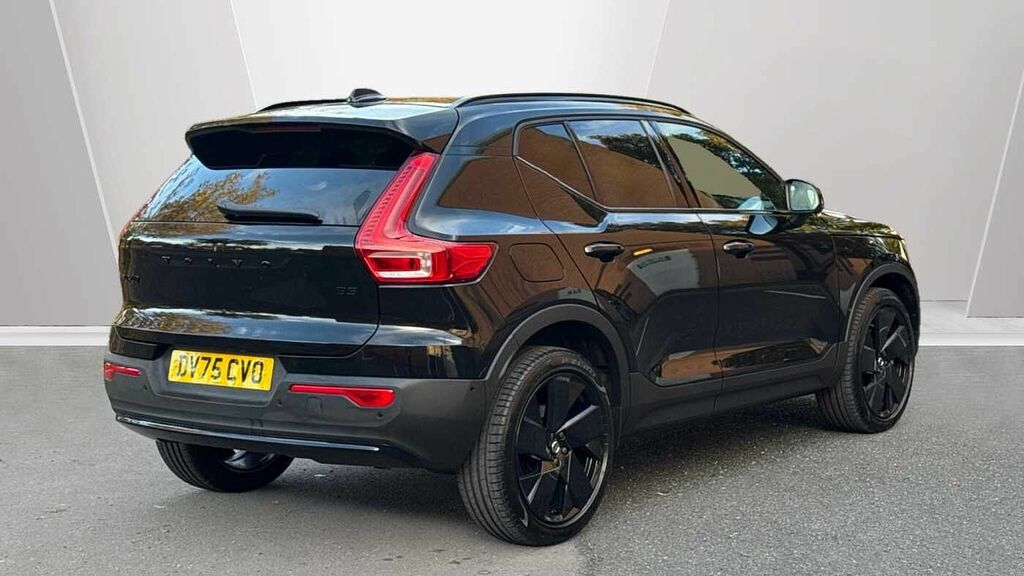 Volvo XC40 Black Edition Ultra, B3 Mild Hybrid, DV75CVO Black #2