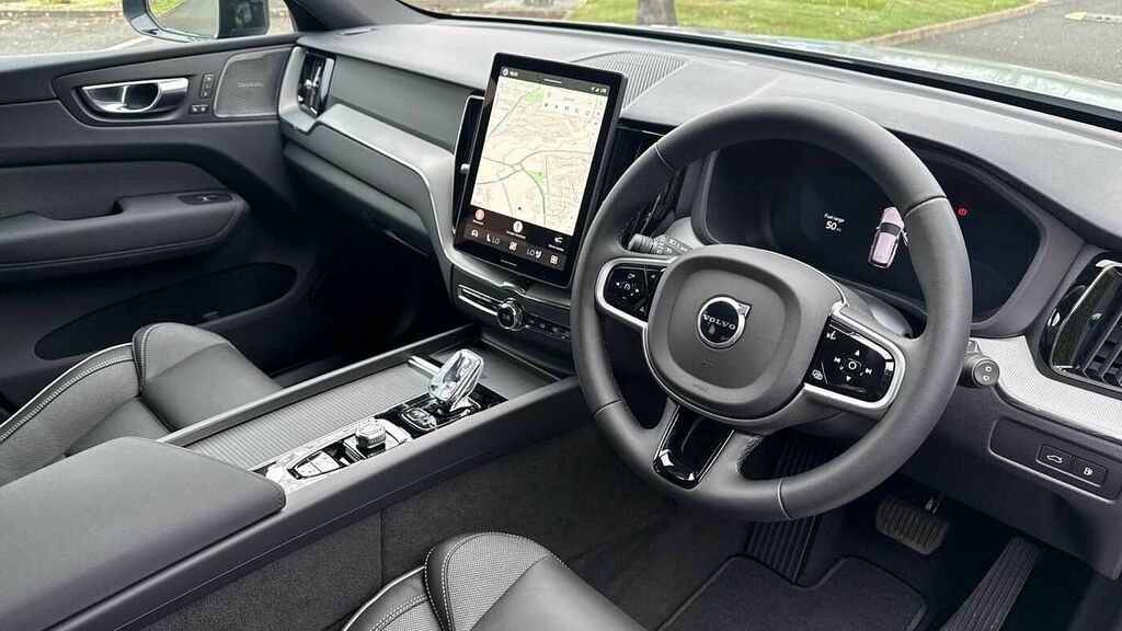 Volvo XC60 Black Edition Plus, T6 Awd Plug-in Hybrid, Electri DU26YRX Grey #4