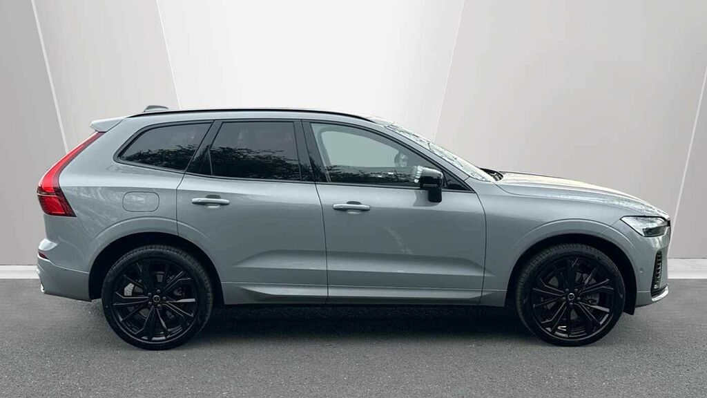 Volvo XC60 Black Edition Plus, T6 Awd Plug-in Hybrid, Electri DU26YRX Grey #3