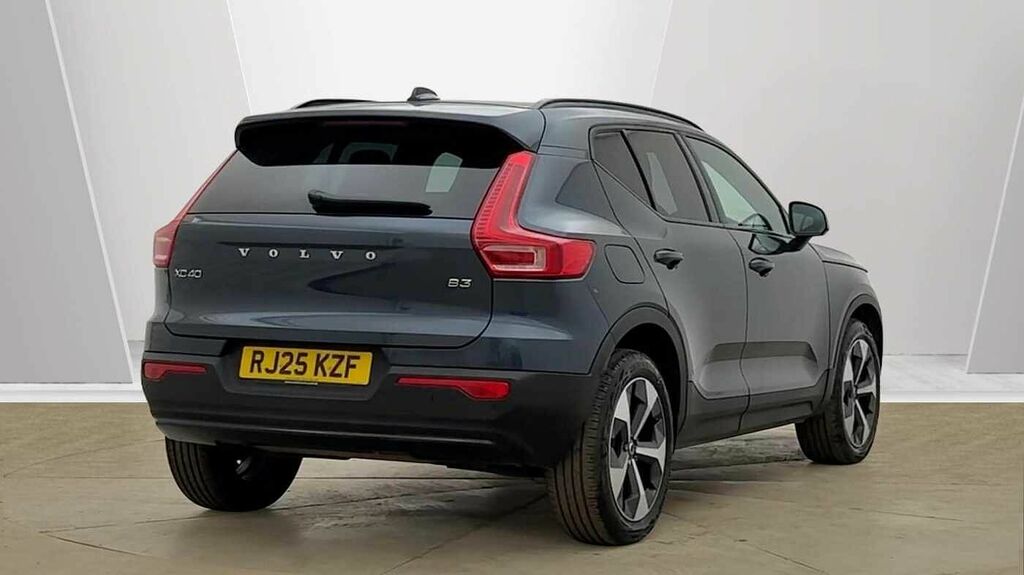 Volvo XC40 Plus, B3 Mild Hybrid, Dark RJ25KZF Blue #3