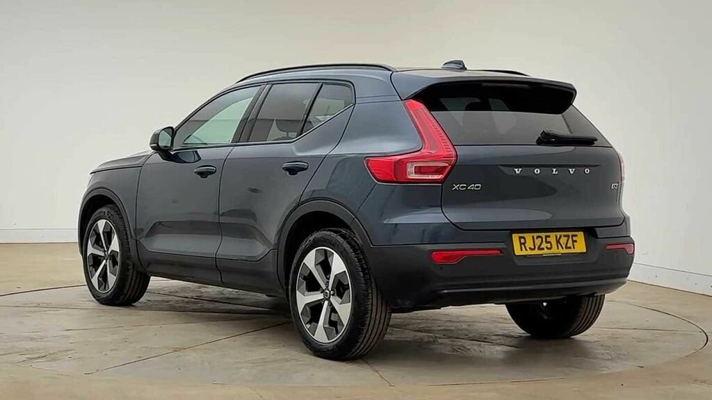 Volvo XC40 Plus, B3 Mild Hybrid, Dark RJ25KZF Blue #5