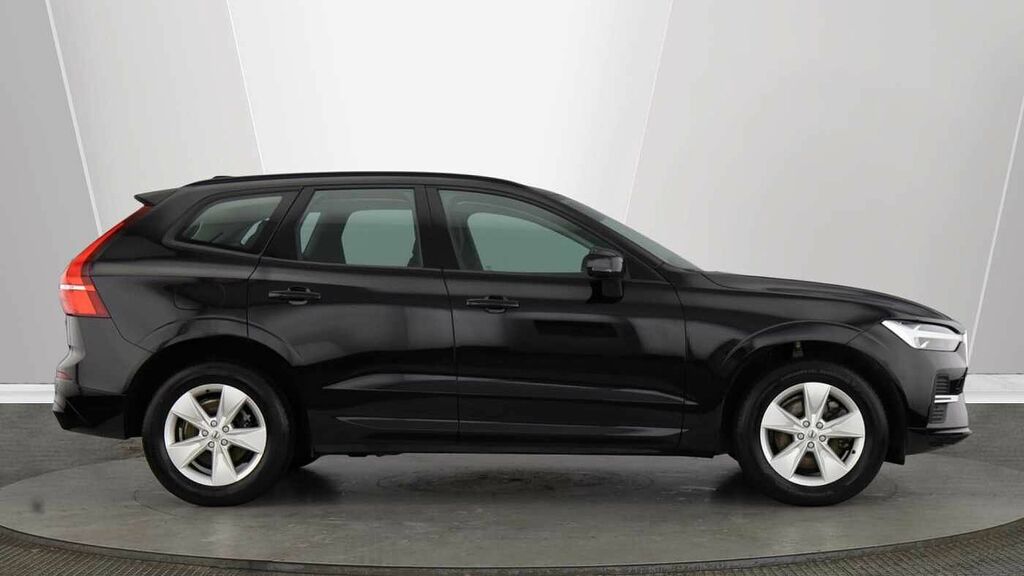Volvo XC60 Momentum, B4 Awd Mild Hybrid YS71AEL Black #2