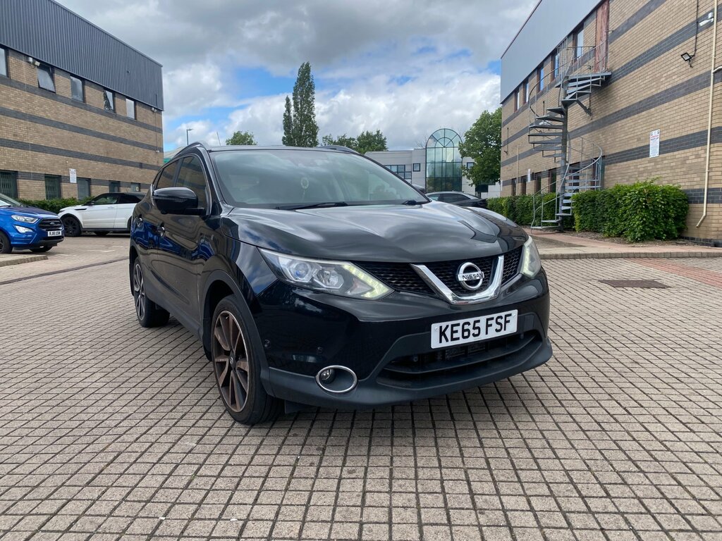 Nissan Qashqai 1.6 Dci Tekna Suv Xtron 2Wd Euro 6 Ss Black