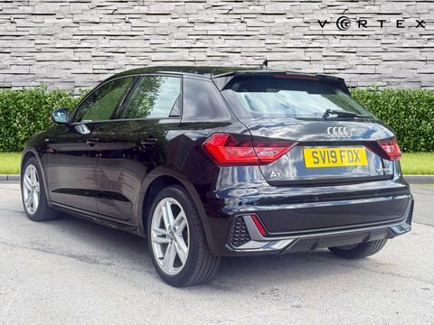 Audi A1 1.0 A1 Sportback SV19FDX Black #5