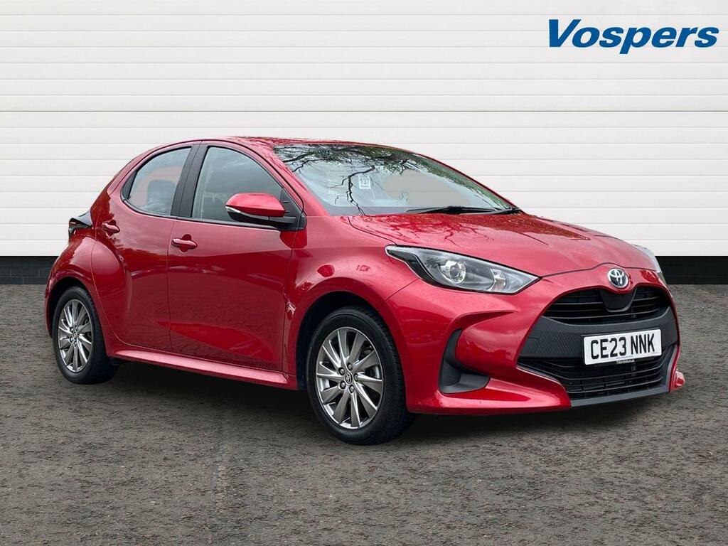 Toyota Yaris 1.5 Hybrid Icon Cvt Red