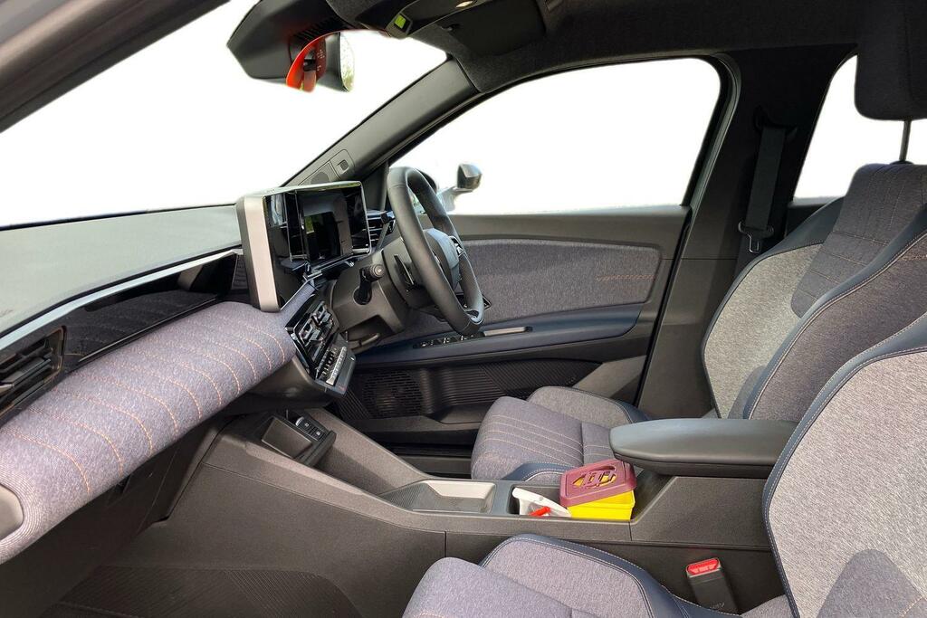 Renault 4 E-Tech Comfort Range 52Kwh Techno WF75EOH Grey #3