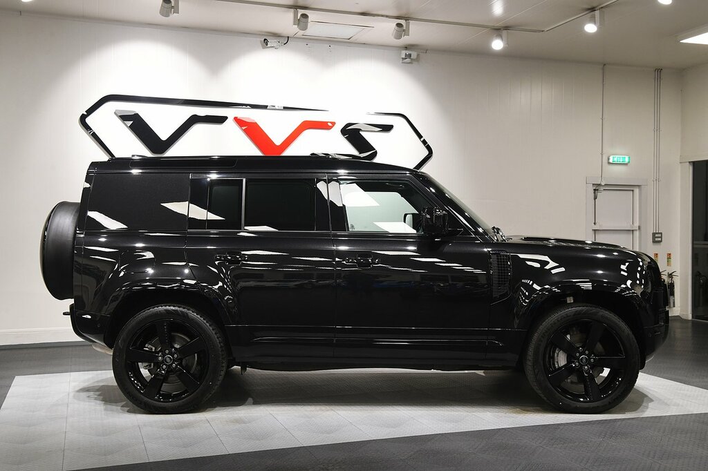 Land Rover Defender 110 D300 Mhev X-dynamic Hse Black #2