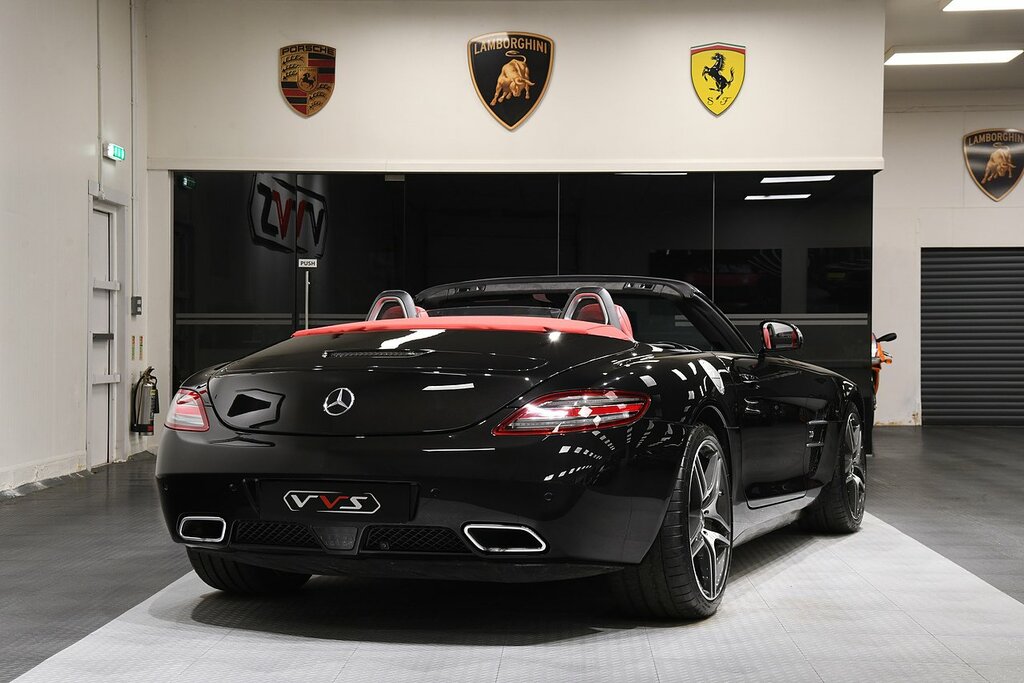 Mercedes-Benz SLS Amg Roadster Black #3