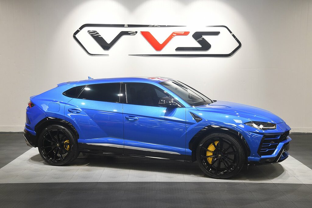 Lamborghini Urus V8 Blue