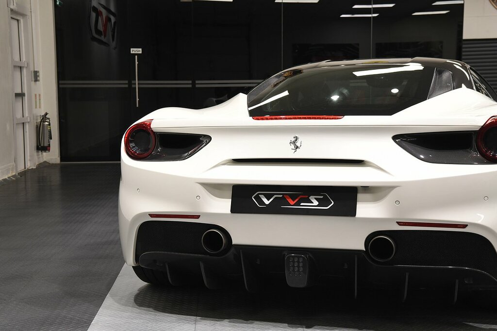 Ferrari 488 488 Gtb S-a Red #44